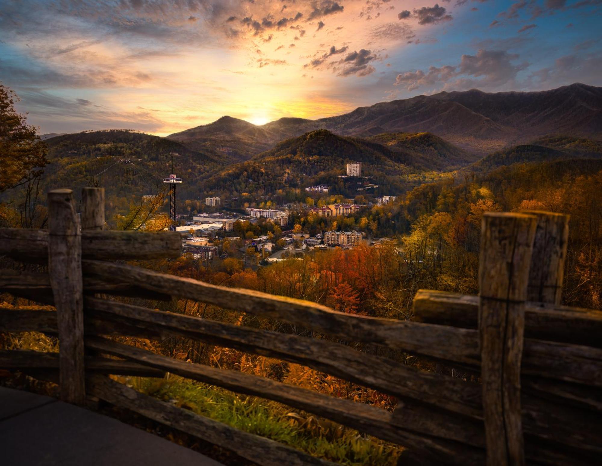 Ober Hideaway, Hot Tub, Wifi, 1089 Free Tickets Each Paid Day, Dollywood And More Gatlinburg Exterior photo
