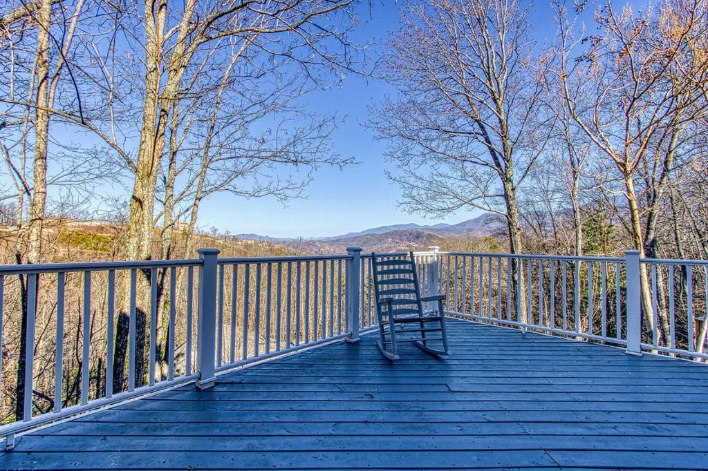 Ober Hideaway, Hot Tub, Wifi, 1089 Free Tickets Each Paid Day, Dollywood And More Gatlinburg Exterior photo